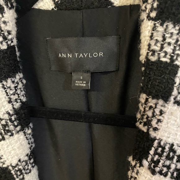 Ann Taylor Tweed Blazer with Belt and Pocket - Picture 6 of 7